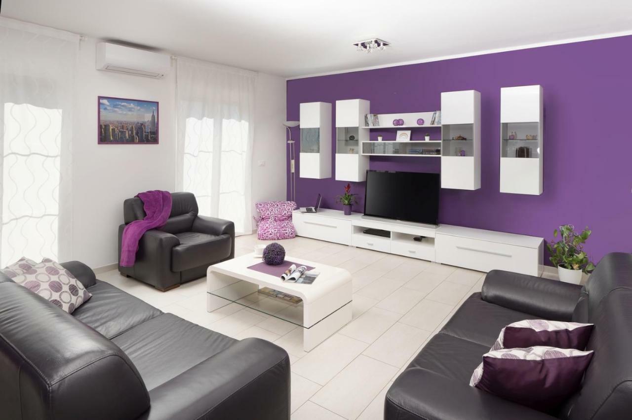 Rainbow Apartment Pula Exterior photo